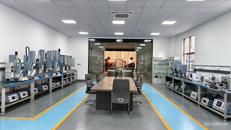 德召尼克 德召尼克